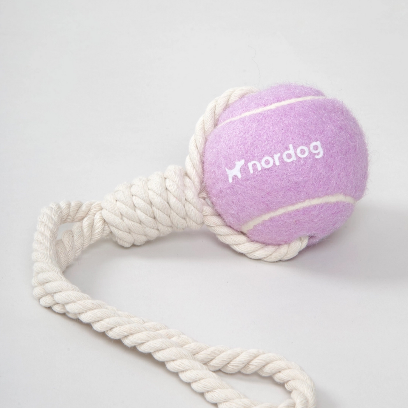 Nordog - Tennisball mit Seil Flieder