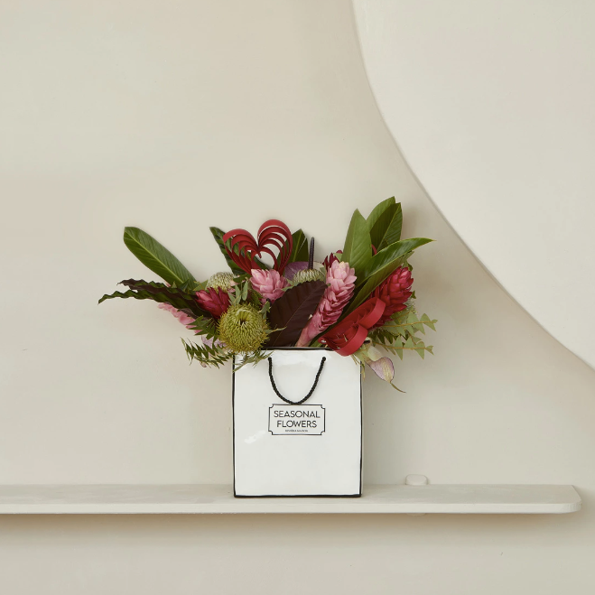 Vase RM Seasonal Flowers